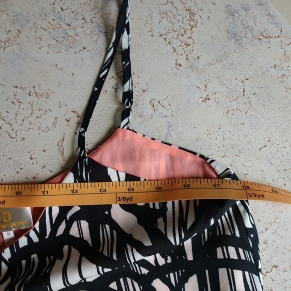 Collective Concepts Two Layer Top. - Picture 7 of 8